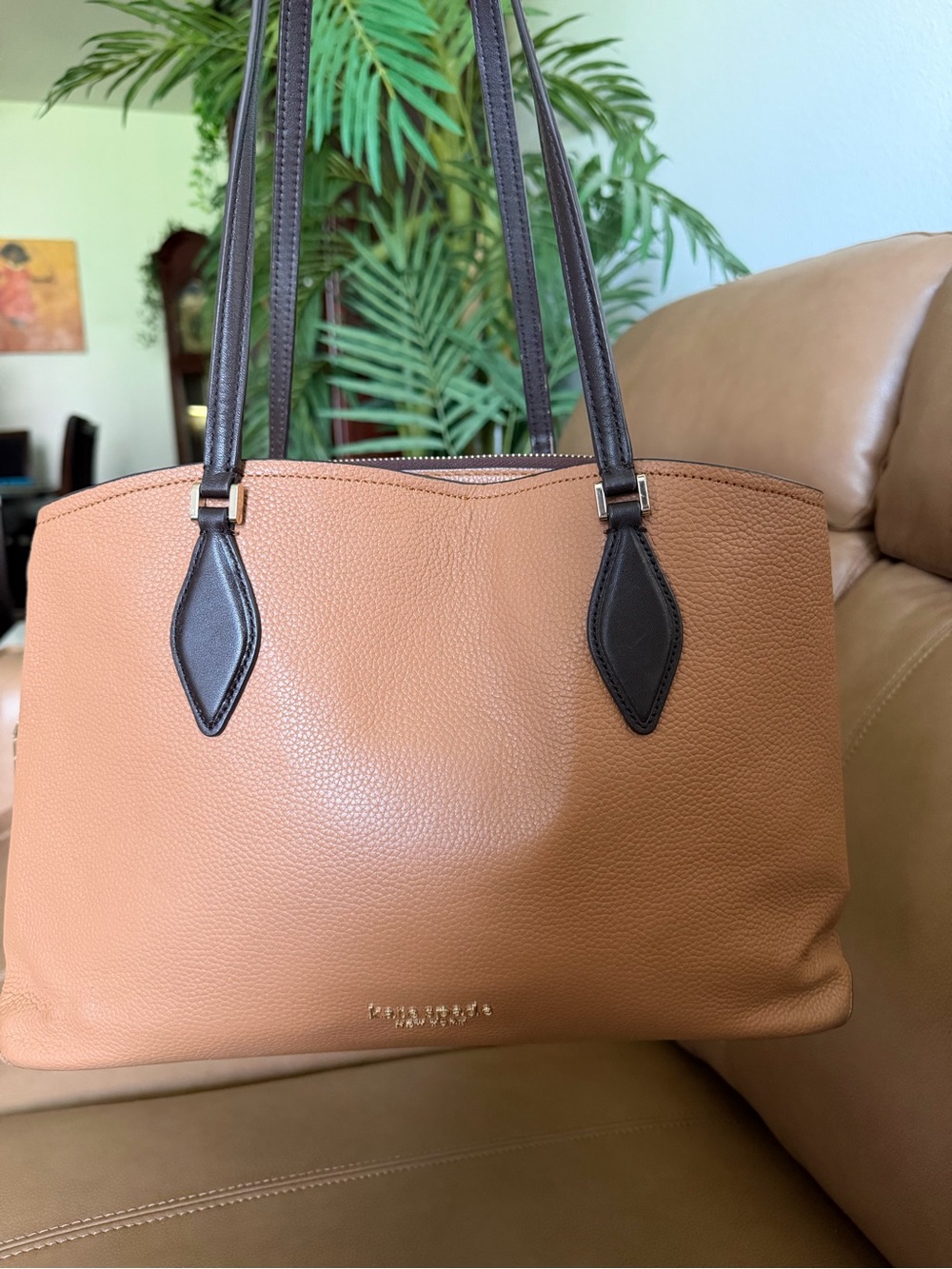 Kate Spade Large Work Tote, Bungalow Multi
Light-Gold-Hardware w/COA - Picture 1 of 16
